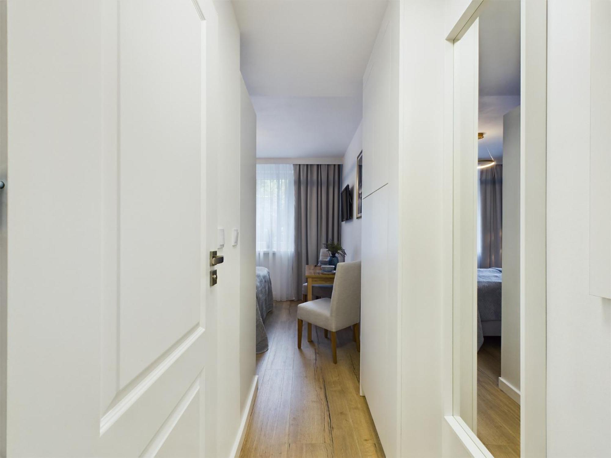 Apartment Unique For 2 People Wilanowska In By Renters Warschau